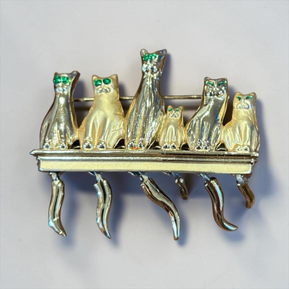 Vintage Dangling Cat Family Brooch Green Rhinestone Eyes Gold Tone Kitty Pin